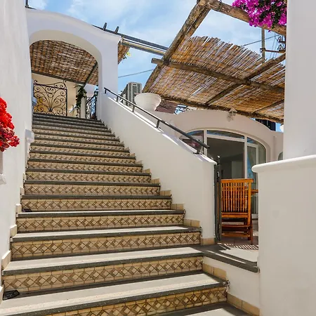 Alle Stelle By Fm, Capri 4*